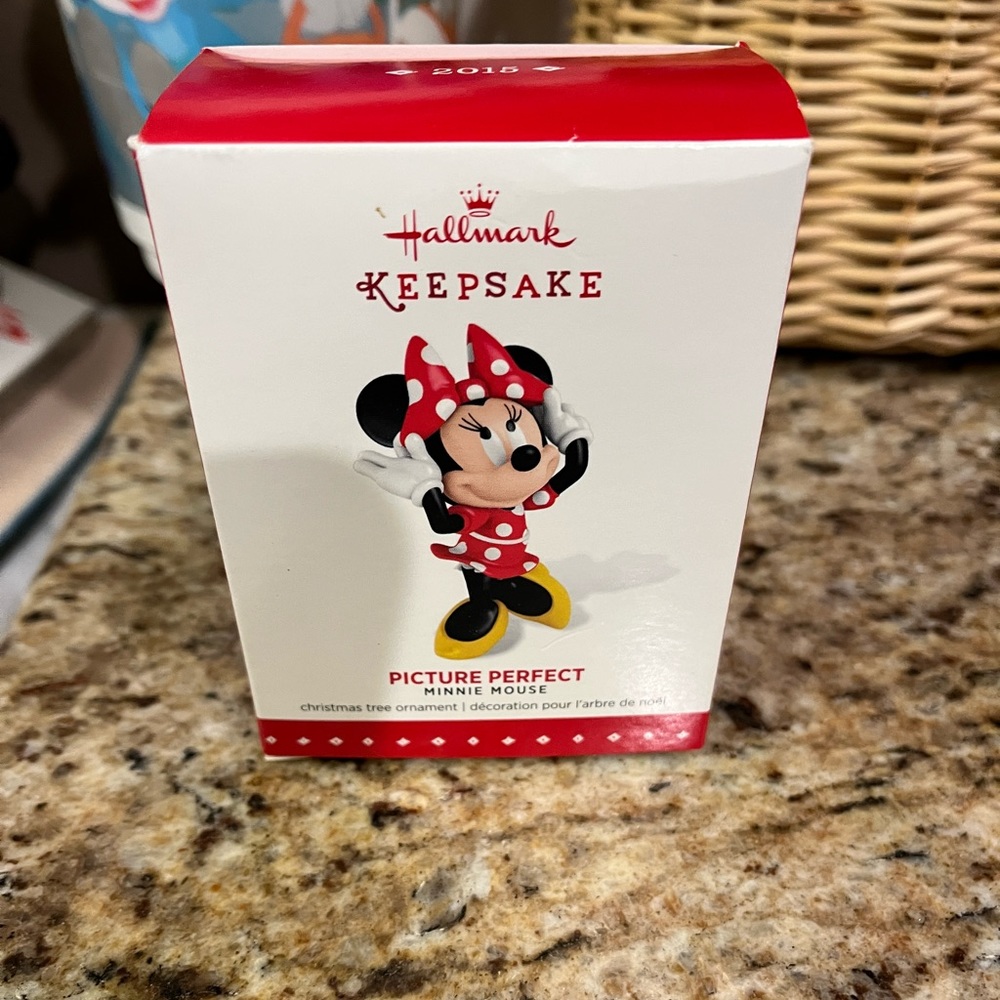 Hallmark Keepsake x Disney ornament (2015)